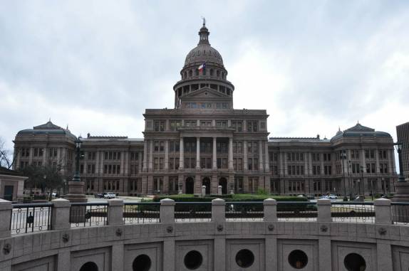 O capitólio estadual, maior que o federal, em Austin, no Texas. nos Estados Unidos